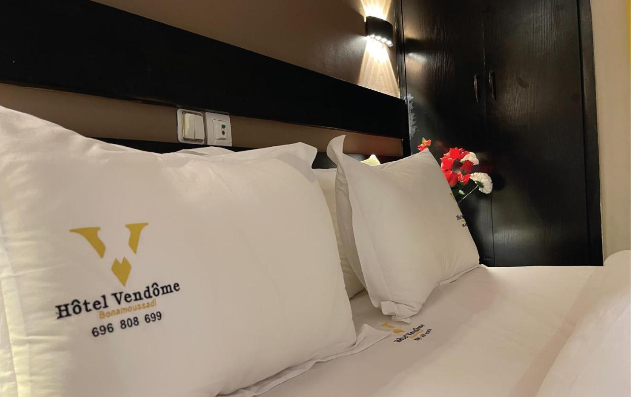 Hotel Vendome Douala Exterior foto